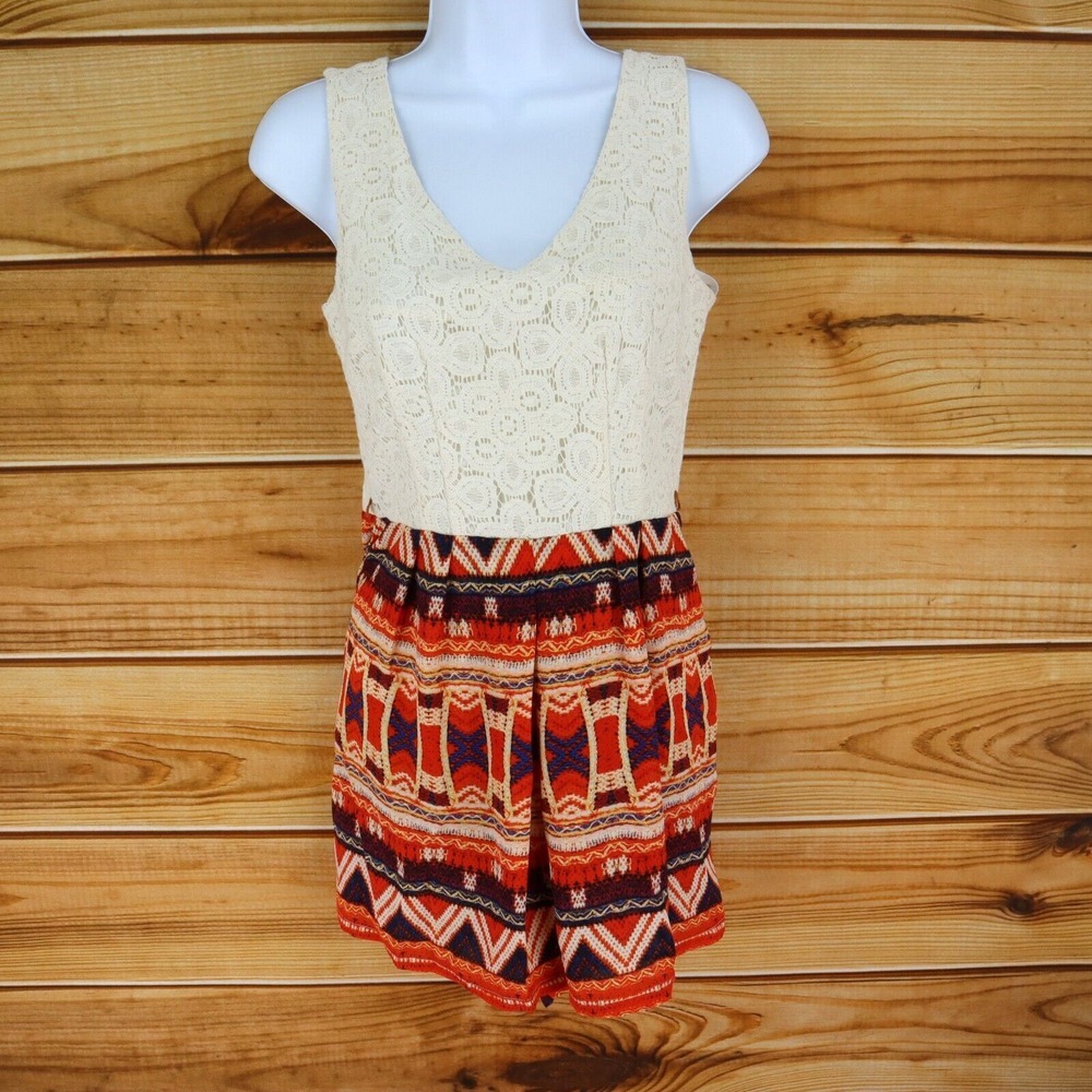 City Triangles Sleeveless Romper Juniors Sz 5‎ Multicolor Geometric Lace Pattern